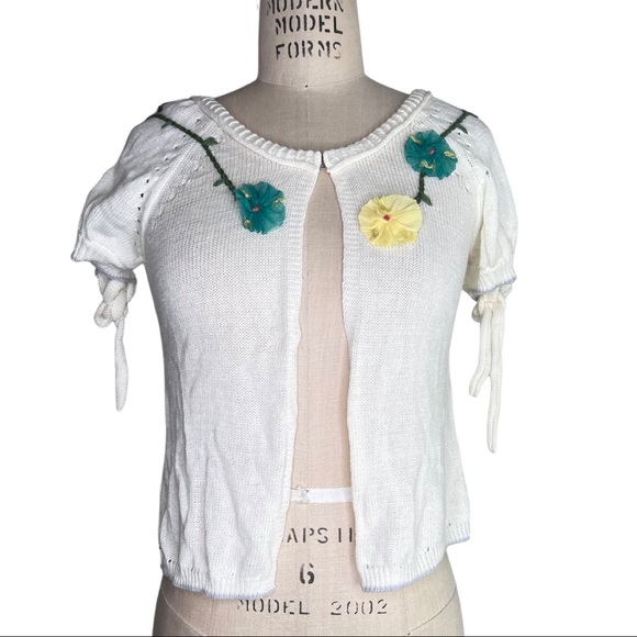 Knit cardigan sweater white floral S - Picture 1 of 4